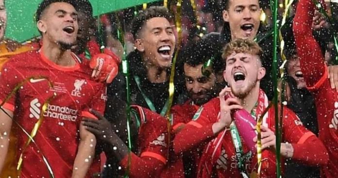 
		شاهد "فيديو" ...ردفعل اللاعب المصري محمد صلاح والسنغالب ساديو ماني اثناء احتفال لاعبو ليفربول بزجاجات الخمر