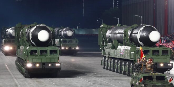 
		ورد الآن : دقت ساعة الصفر .. زعيم كوريا الشمالية يأمر قوات الجيش بالاستعداد لخوض الحرب العالمية الثالثة وإعلان التعبئة العامة ورفع حالة الطوارئ وتحركات دولية غير مسبوقة