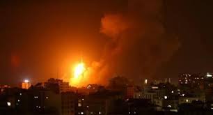 
		انفجارات تهز صنعاء مع بدء عملية عسكرية جديدة وسط العاصمة والتحالف يوجه طلب طارئ للسكان