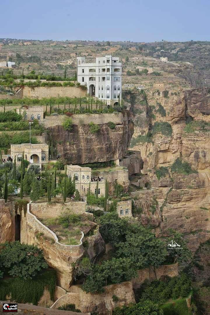 
		العثور على جثة عروس وزوجها بأحد فنادق تعز.. نافذة اليمن يكشف تفاصيلها المروعة