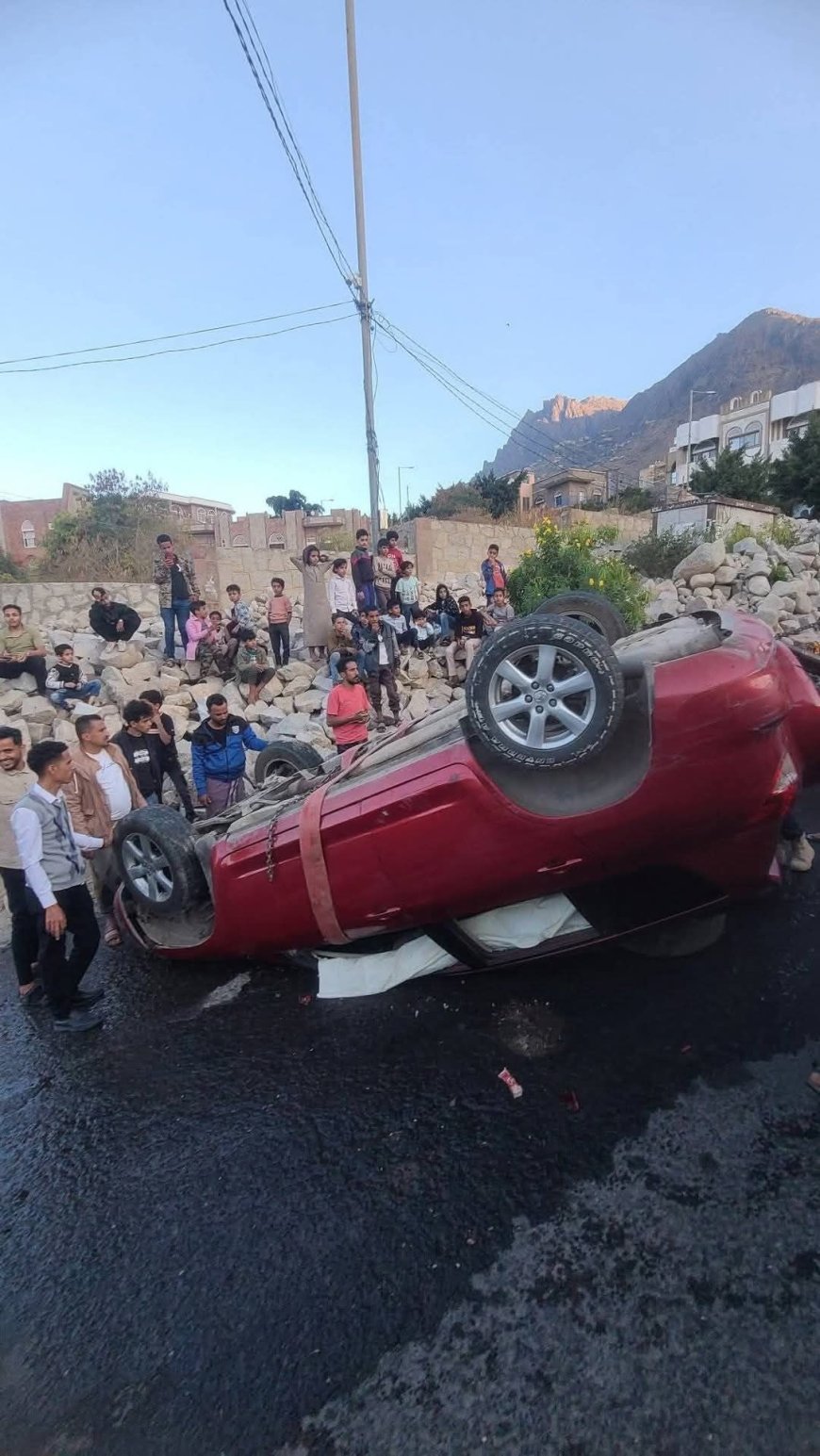 
		شاهد بالصور...انقلاب مفاجئ في تعز 