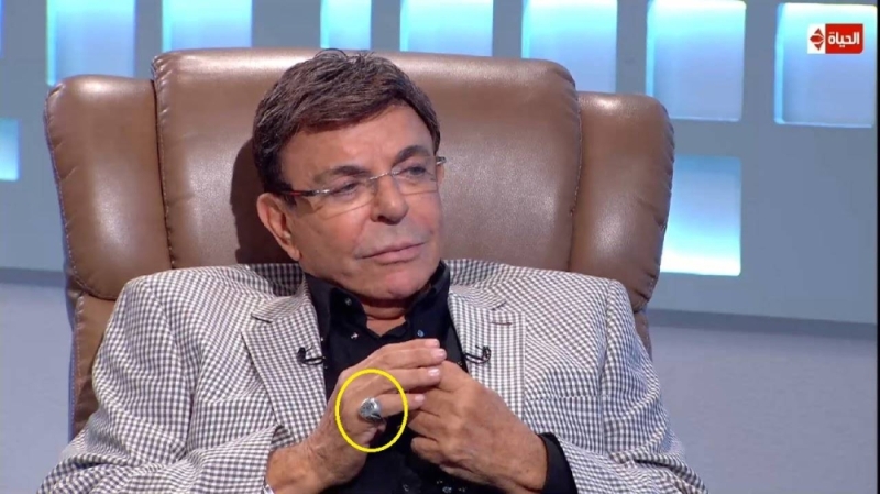 
		 سر الخاتم الذي كان يرتديه الفنان الراحل سمير صبري لمدة 40 عاماً